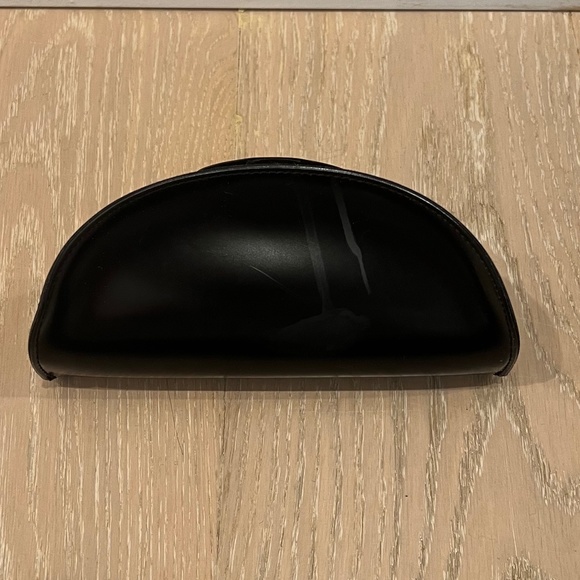 Fendi Sunglasses Case (Black) - Picture 4 of 4